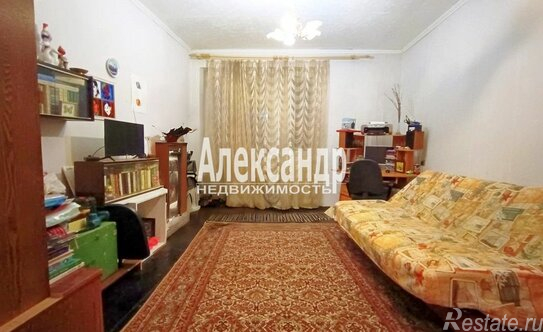 Продажа 2-комн квартиры на вторичном рынке Выборг, ул Первомайская,  д. 8