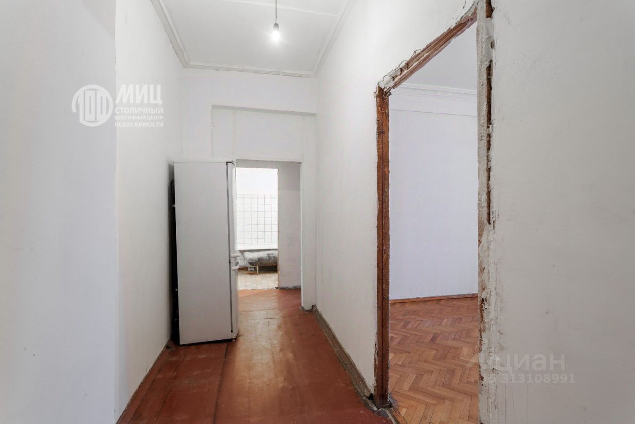 Продажа 2-комн квартиры на вторичном рынке улица Большая Полянка, 1/3