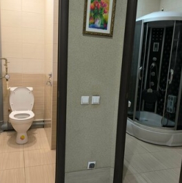 Продажа 2-комн квартиры на вторичном рынке улица Орджоникидзе,  д. 52