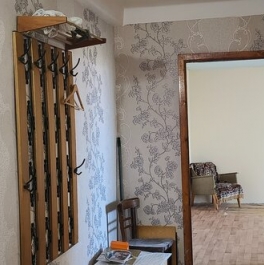 Продажа 3-комн квартиры на вторичном рынке Славы пр-кт,  д. 64