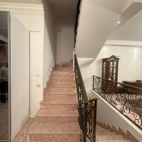 Коттедж/дом Опалиха, ул Елизарова,  д. 11