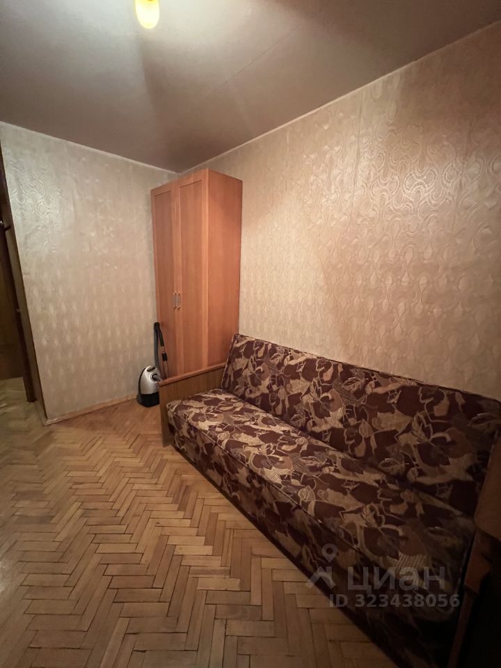 Аренда 3-комн квартиры на вторичном рынке Байкальская улица, 26/10