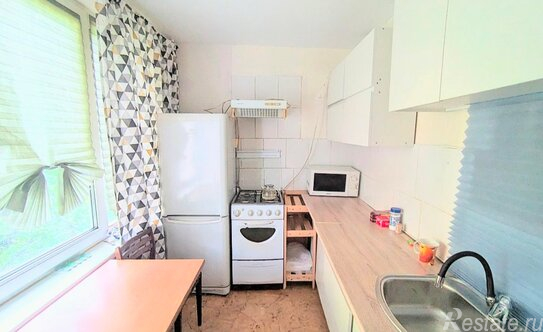 Продажа 2-комн квартиры на вторичном рынке Торжковская улица,  д. 24 к1