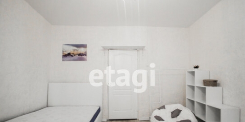 2-комн квартира улица Танкиста Хрустицкого,  д. 74