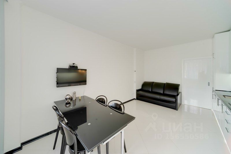 Аренда 2-комн квартиры на вторичном рынке Шуваловский проспект, 37к1