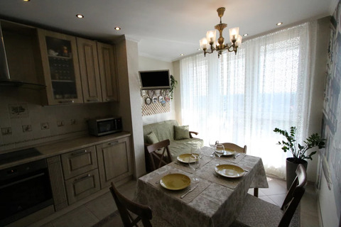 2-комн квартира Апрелевка, Цветочная аллея,  д. 9