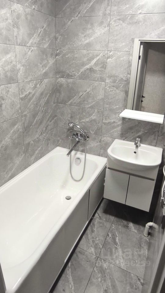 Аренда 2-комн квартиры на вторичном рынке 2-я Парковая улица, 9