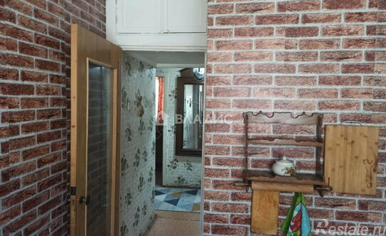 Продажа 2-комн квартиры на вторичном рынке Южный, улица Карбышева,  д. 27