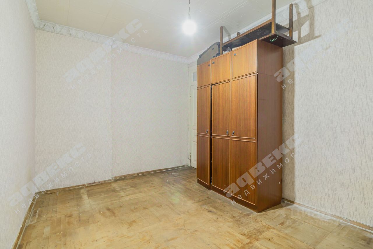 Продажа 2-комн квартиры на вторичном рынке Гороховая улица, 77