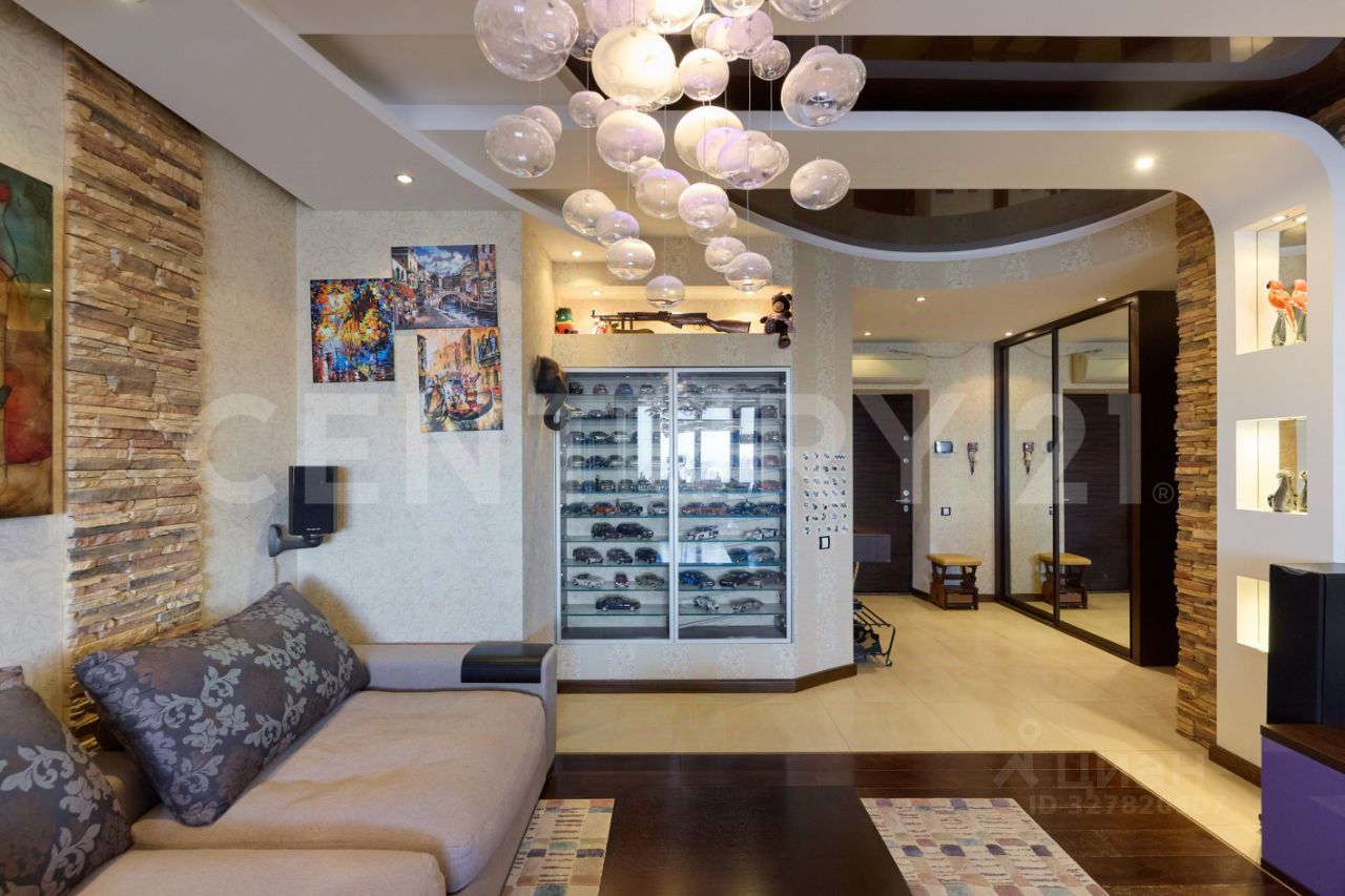 Продажа 2-комн квартиры на вторичном рынке улица Архитектора Власова, 8