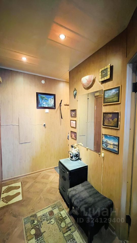 Аренда 1-комн квартиры на вторичном рынке Петергоф, улица Братьев Горкушенко,  д. 1