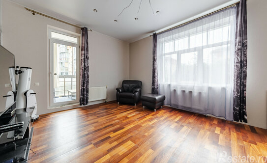 Продажа 4-комн квартиры на вторичном рынке Сестрорецк г, Николая Соколова ул,  д. 36