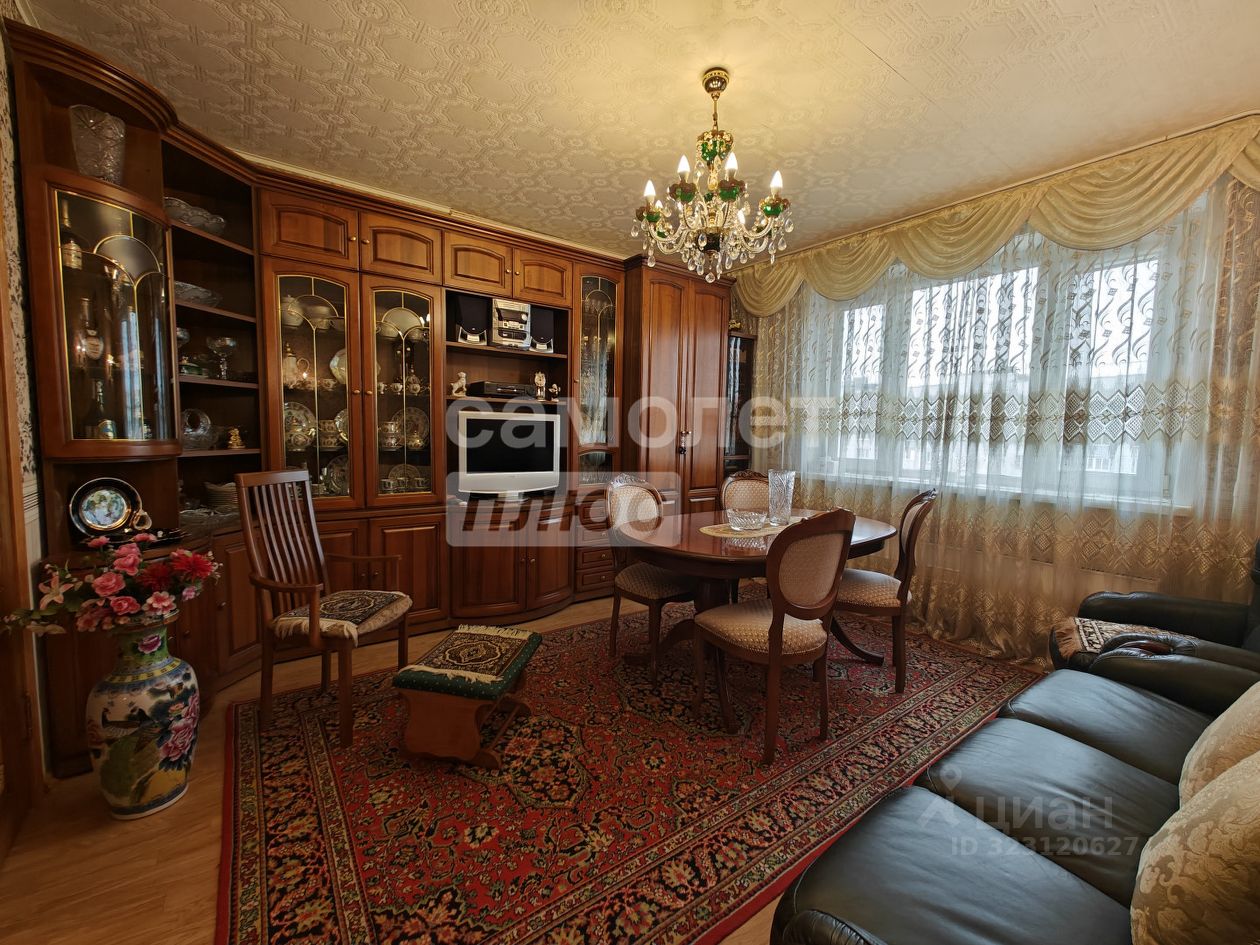 Продажа 2-комн квартиры на вторичном рынке Лобня, улица Некрасова, 11