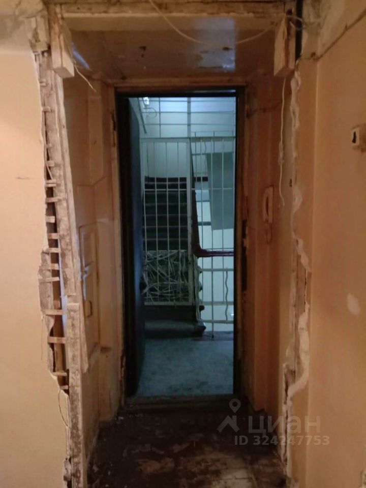 Продажа 2-комн квартиры на вторичном рынке улица Земляной Вал, 38-40/15С9