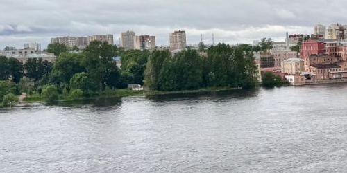 2-комн квартира Октябрьская набережная, 44