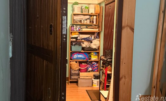 Продажа 2-комн квартиры на вторичном рынке Богатырский пр-кт,  д. 3 к2