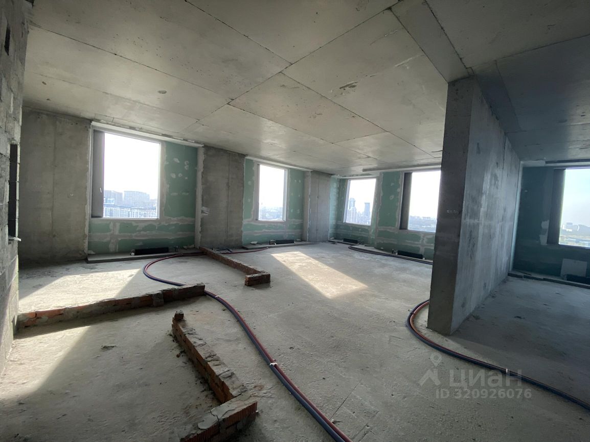 Продажа 4-комн квартиры на вторичном рынке Мосфильмовская улица, 8