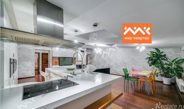 Аренда 4-комн квартиры на вторичном рынке Манежный пер,  д. 19