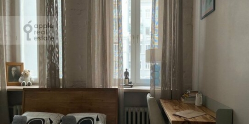 3-комн квартира улица Маши Порываевой,  д. 38