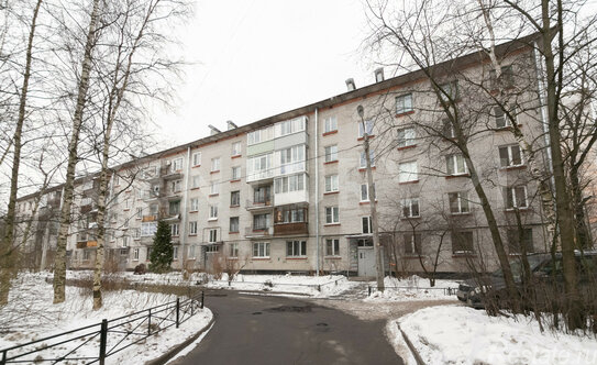 Продажа 1-комн квартиры на вторичном рынке Народного ополчения пр-кт,  д. 129