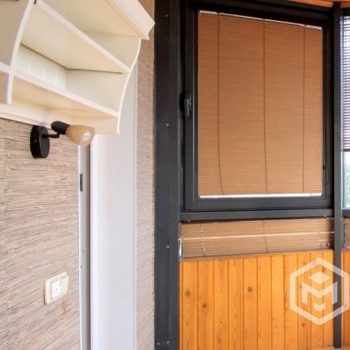 3-комн квартира улица Матроса Железняка, 57