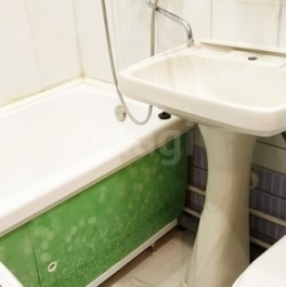 Продажа 2-комн квартиры на вторичном рынке Серпухов, ул Центральная,  д. 160,  к. 9