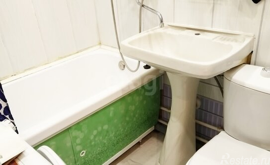Продажа 2-комн квартиры на вторичном рынке Серпухов, ул Центральная,  д. 160,  к. 9