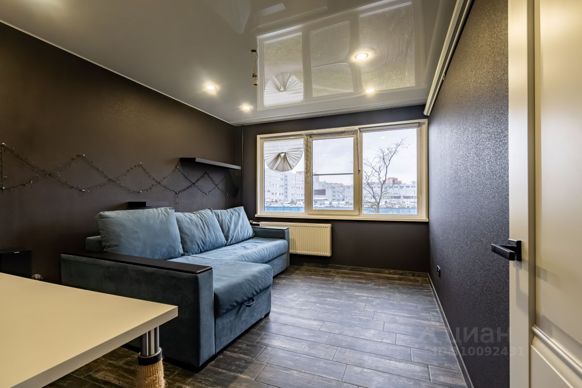 Продажа 3-комн квартиры на вторичном рынке улица Ивана Фомина, 5К1