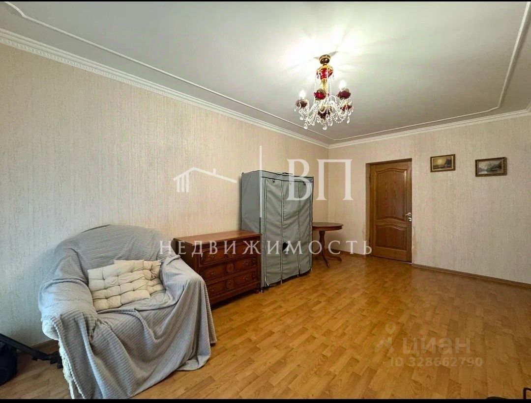 Продажа 3-комн квартиры на вторичном рынке Светлановский проспект, 37