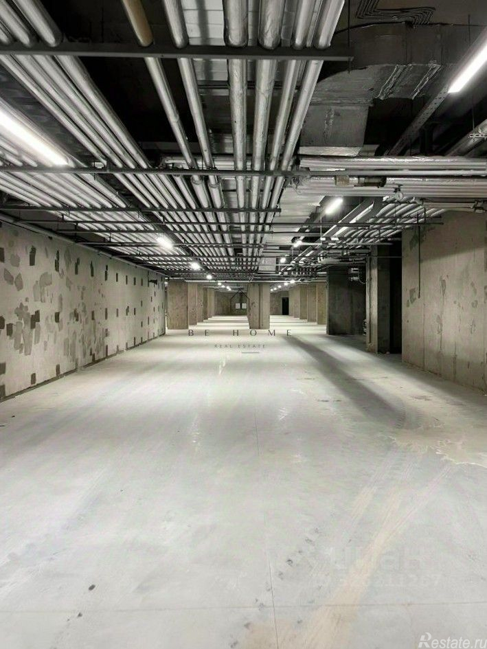 Аренда гаража наб Макарова,  д. 58,  к. 1