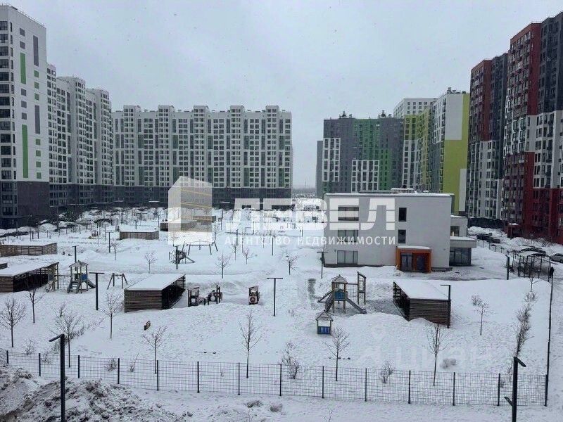 Продажа 1-комн квартиры на вторичном рынке Дрожжино пгт, шоссе Новое,  д. 4