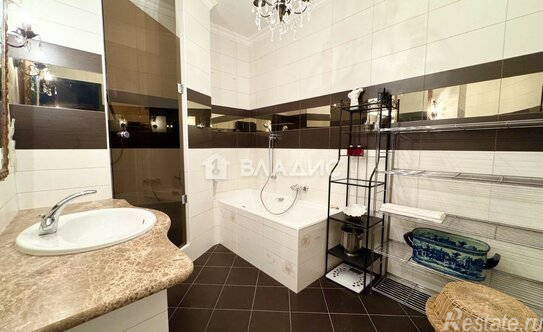 Продажа 2-комн квартиры на вторичном рынке ул Коштоянца,  д. 20,  к. 2