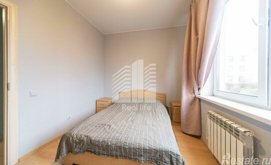 Продажа 1-комн квартиры на вторичном рынке Белые Столбы, ул Мечты,  д. 11,  к. 1