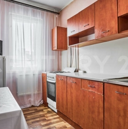 Продажа 2-комн квартиры на вторичном рынке Наличная улица,  д. 40 к4