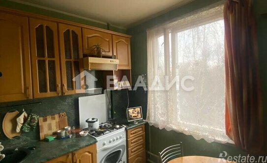 Продажа 3-комн квартиры на вторичном рынке улица Красного Маяка,  д. 8 к2