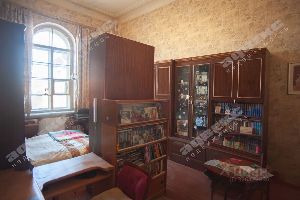 Продажа 3-комн квартиры на вторичном рынке Бумажная улица, 22к2