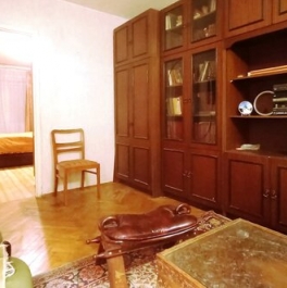 Продажа 3-комн квартиры на вторичном рынке улица Красного Маяка,  д. 11 к1