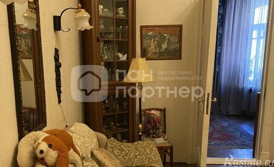 Продажа 4-комн квартиры на вторичном рынке ул Кирочная,  д. 24