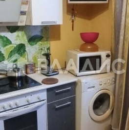 Продажа 3-комн квартиры на вторичном рынке Рублевское ш,  д. 38 к2