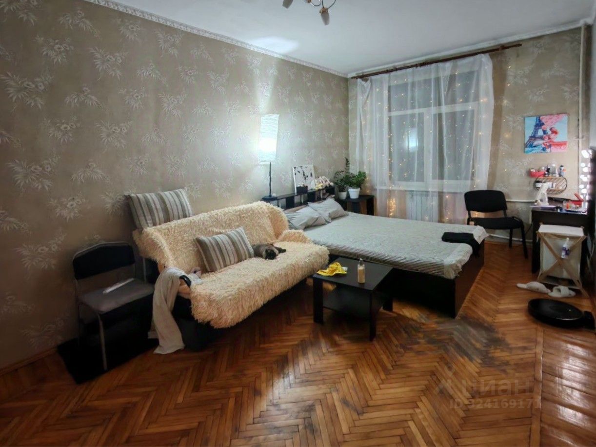 Продажа 3-комн квартиры на вторичном рынке Благодатная улица, 34