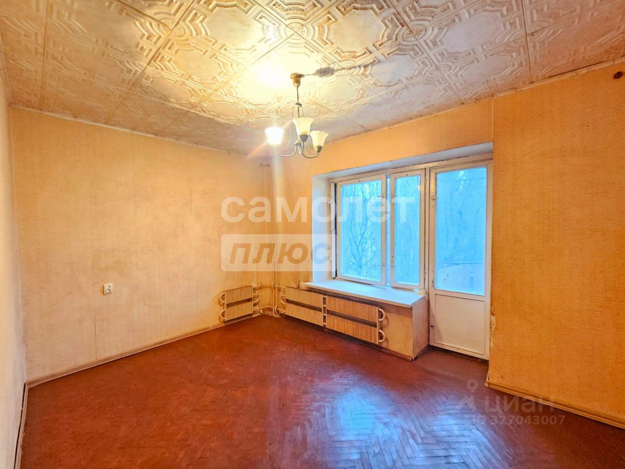 Продажа 2-комн квартиры на вторичном рынке пос. Назарьево, 18
