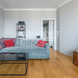 Продажа 3-комн квартиры на вторичном рынке Свердловская наб