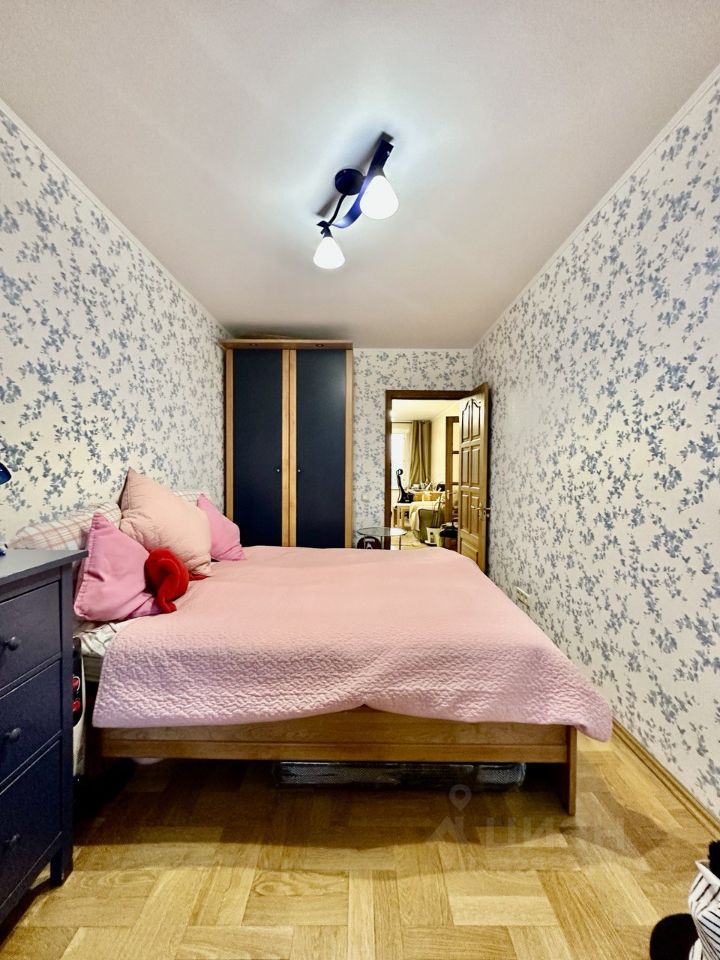 Продажа 3-комн квартиры на вторичном рынке Планерная улица, 16К6