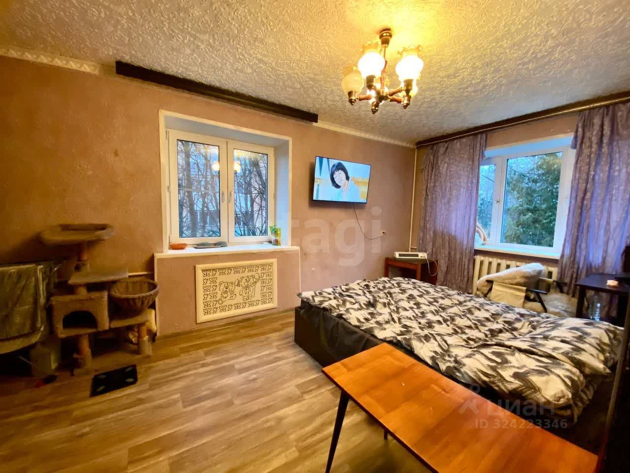 Продажа 1-комн квартиры на вторичном рынке Серпухов, улица Дзержинского, 38