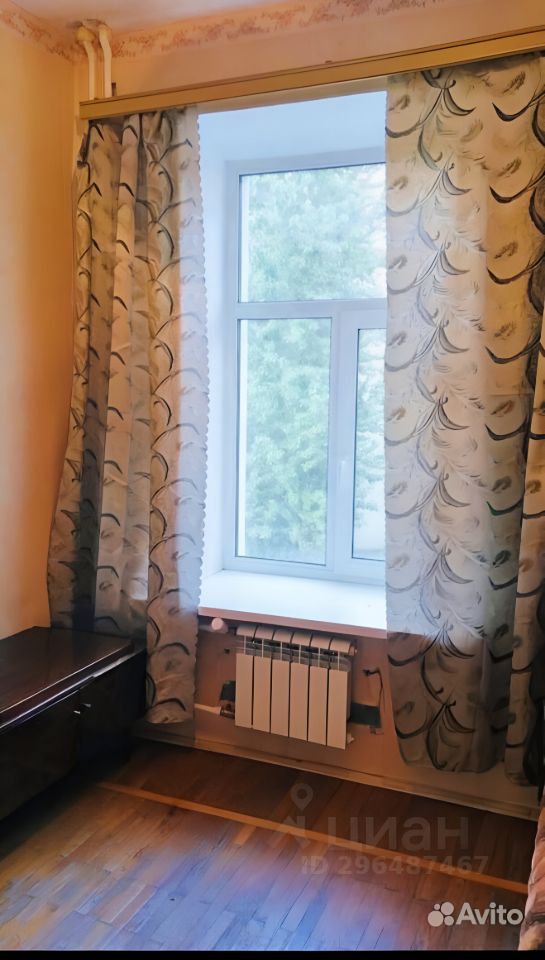 Продажа 4-комн квартиры на вторичном рынке Белоостровская улица, 25