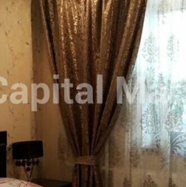 Аренда 2-комн квартиры на вторичном рынке ул Оптиков,  д. 52,  к. 1