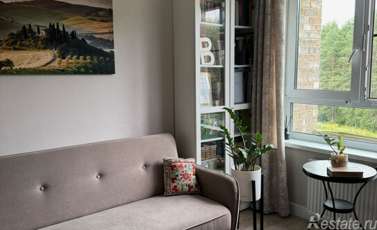 Продажа 3-комн квартиры на вторичном рынке Киевское шоссе