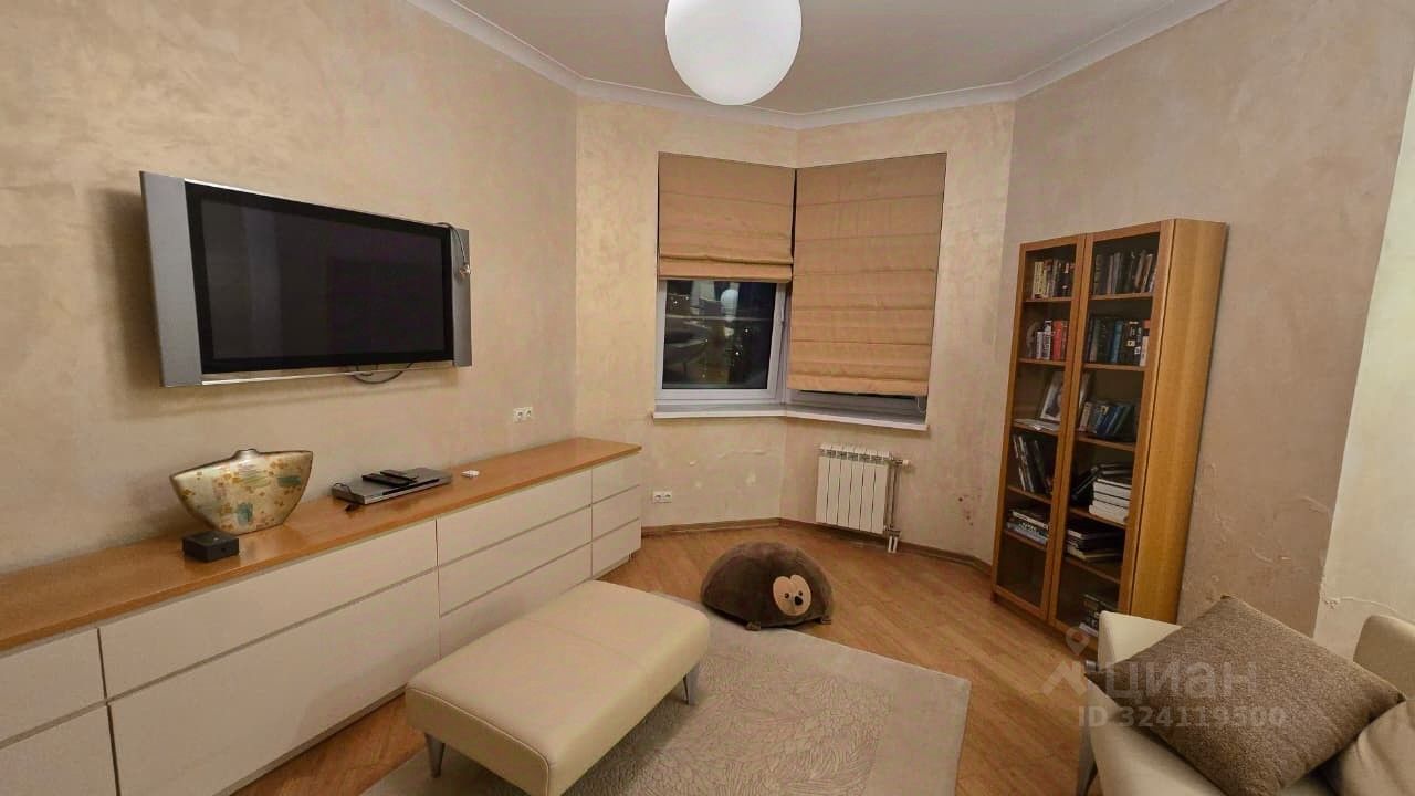 Продажа 2-комн квартиры на вторичном рынке улица Островитянова, 4