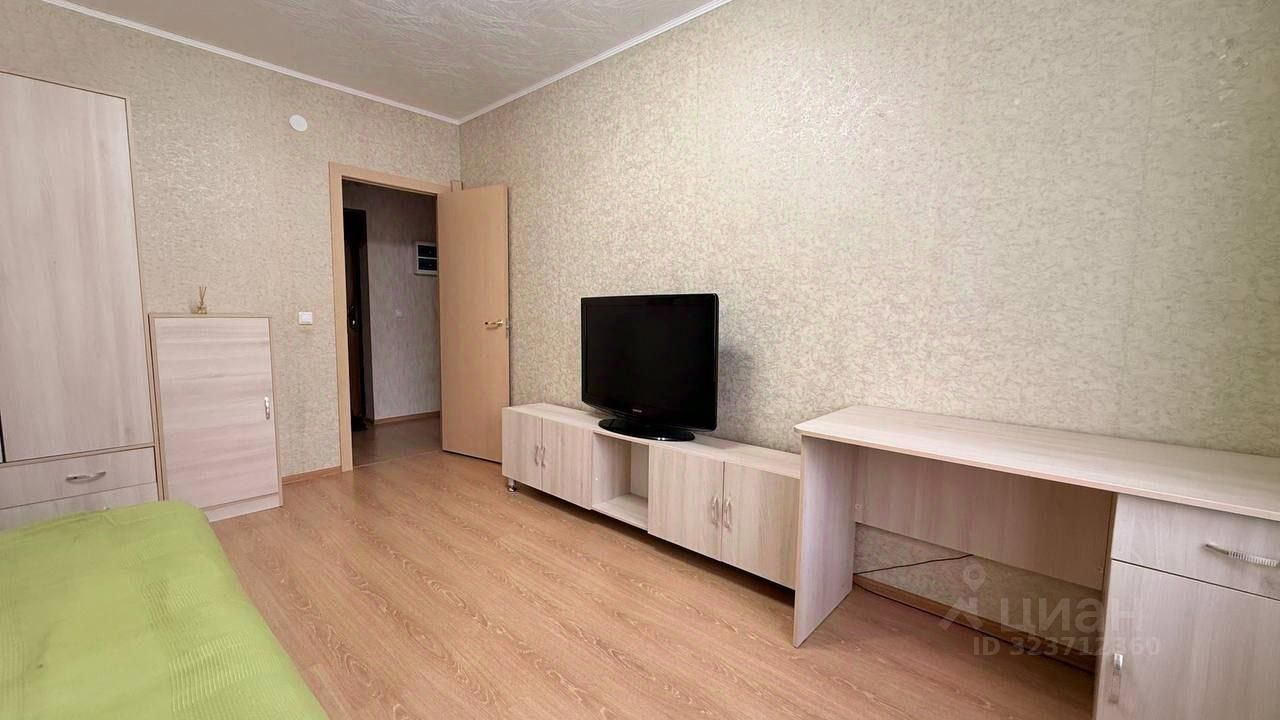 Продажа 1-комн квартиры на вторичном рынке пос. Щеглово, 90