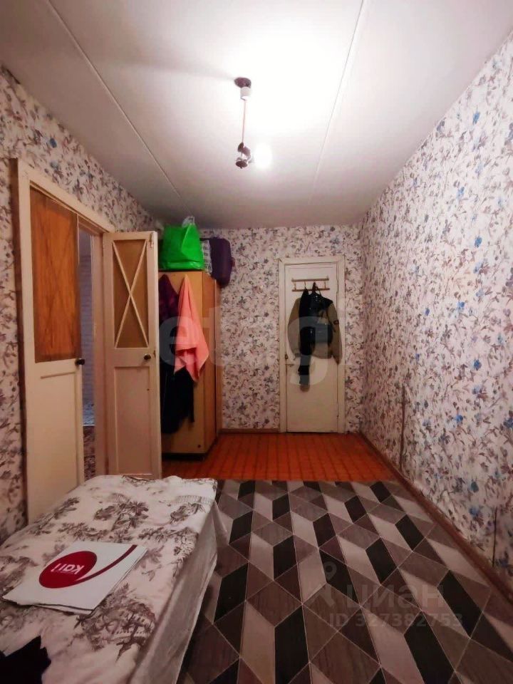 Продажа 2-комн квартиры на вторичном рынке Живописная улица, 34К3